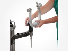 5979-1U Mounting an Aluminum DORO® Skull Clamp on Cervical Management Base Unit